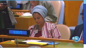 La Ministre des Affaires Sociales participe à la COSP16 pour les droits des personnes handicapées. La Ministre des Affaires Sociales et des Solidarités, Mme Ouloufa Ismail Abdo, a participé à la 16e session de la Conférence des États parties (COSP16) à la Convention relative aux droits des personnes handicapées (CDPH) qui se tient du 13 au 15 juin au siège des Nations Unies à New York. Cet événement important réunit chaque année des représentants de gouvernements, d'organisations internationales