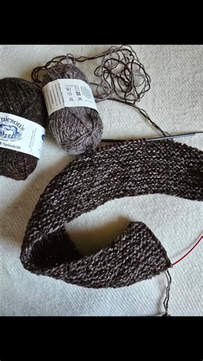 Andrea Panzica on Instagram: "My Riggies Vest is well on its way and gave me a gauge life lesson. The more I work with woolen spun yarn, the more I like it! Plus, if the design is made with it, sometimes a worsted spun yarn will just not do! I tried 3 different yarns and decided on Jamieson’s of Shetland Spindrift doubled and marling with 2 colors for a color blocked vest. I saw some excellent test knitter versions and I was truly inspired. If you started your Riggies last weekend and still have