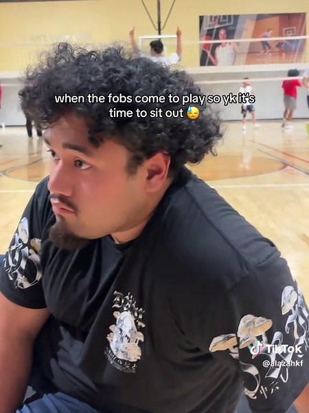 Stop Hitting My Fren Plz - TikTok Trends