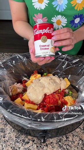 Easy Crockpot Chicken Spaghetti with Velveeta & Rotel Recipe
