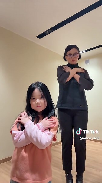 Гэгээ тасрахгүй киногоо facebook-ээс үзээрэй ☺️🎬 #short #mongolian #fyp #viral_video