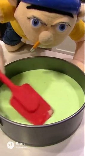 Jeffy makes a GREEN BEAN cake 🎂