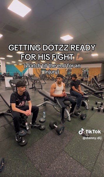 Chest Workout Tips to Build Big Pecs Before a Fight