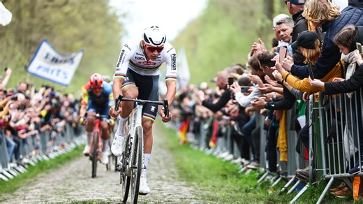 DIRECT. Paris-Roubaix: victoire de Mathieu van der Poel qui signe le doublé sur Paris-Roubaix !