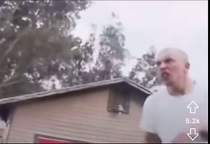 Cholo vs Skinhead