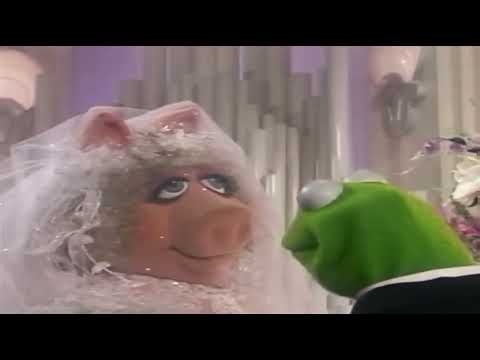 Kermit and miss piggy’s wedding