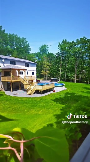 Transform Your Backyard with a Dream Deck and Pool