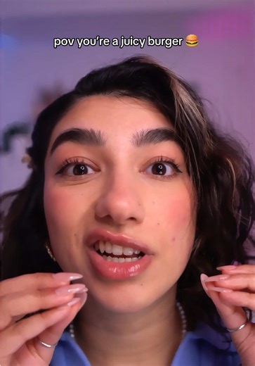 what’s in the burger? 😏 #asmr #asmrsounds #chewing #eatingasmr #pov | ASMR