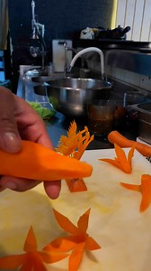 539K views · 8.1K reactions | พื้นฐานง่ายง่าย Easy basics: make beautiful flowers from carrots. Beginners can try it. #chef #reelsvideoシ #reelsviralシfb #flowers @ไฮไลท์ วุฒิชัย โสดา | Aum Wudthichai Soda | Facebook
