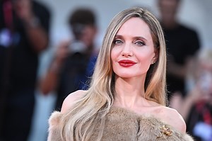 Angelina Debuts Her New Blonde Hair at the 2024 Venice Film Festival