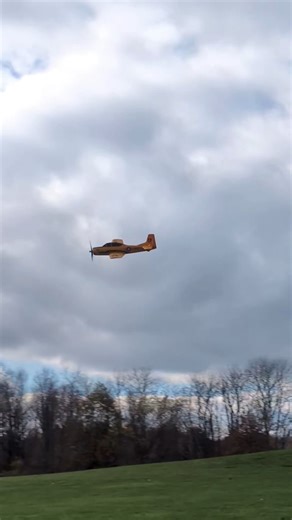 Brand New VOLANTEXRC T-28B Trojan (yellow) 4CH RC plane