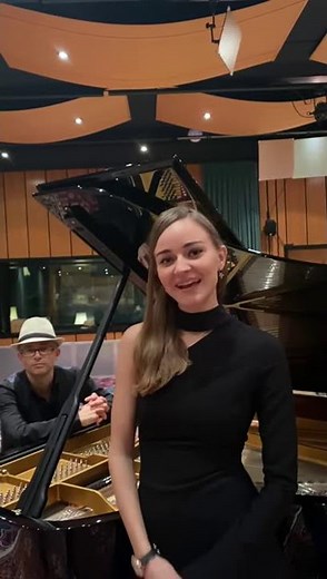 Jungstar Laura Bilgeri gibt virtuelles Konzert im Little Big Beat Studio in Eschen