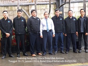 Training Teknik Sampling Udara Serta Analisis Udara Emisi dan Ambien