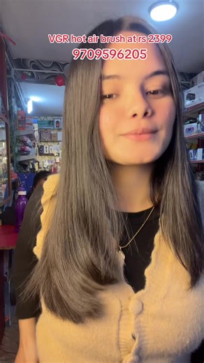 Affordable VGR Hot Air Brush at Rs 2399