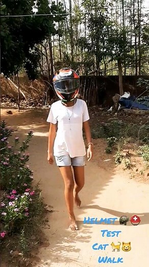 Helmet 🪖 testing 🐈😺 walk #helmet #helmets #girl #girls #girlreaction #shorts #trending #viral