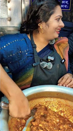 Who says you can make a cake with snakes? #foryou #funny #streetfood