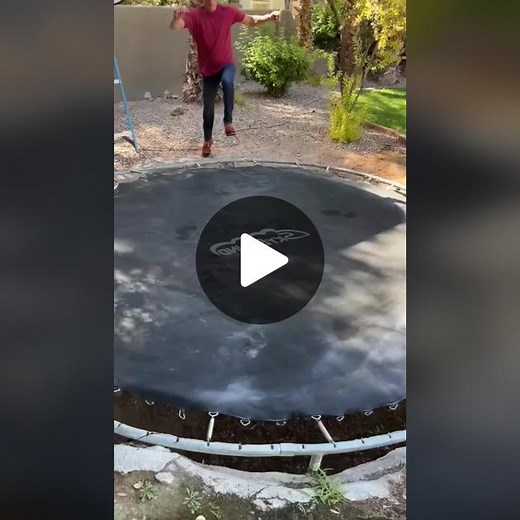 Transformation d'un trampoline en espace extérieur unique !