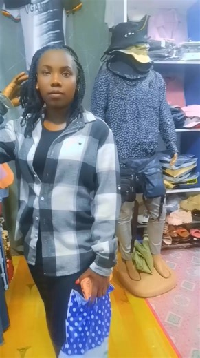 Barbie cosmetics 😘 (@barbiecosmetics21)’s videos with original sound - Iam Oscar Fox