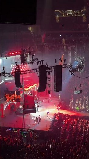 S.O.S. by the Jonas Brothers (Orlando, Night 1)