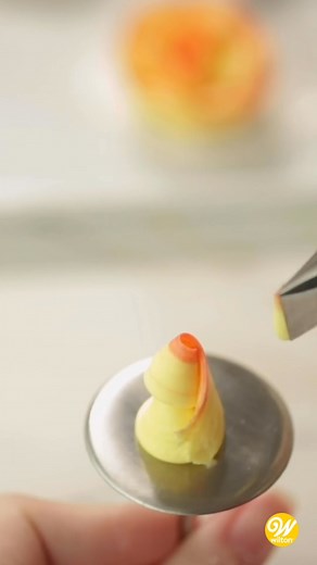 Wilton Cake Decorating on Instagram: "Buttercream roses are the perfect decoration!Using tip 12 and 104, pipe your flowers onto a flower nail and transfer to your cake or cupcakes! Visit wilton.com for our helpful resources and learn how to pipe your own!✨ #wiltoncakes #reels #explore #homemade #baking #buttercreamflowers #buttercreamfrosting #rose #buttercream #frosting #cakedecorating #cakeideas #cupcakes #cupakedecorating #cupcakeideas"