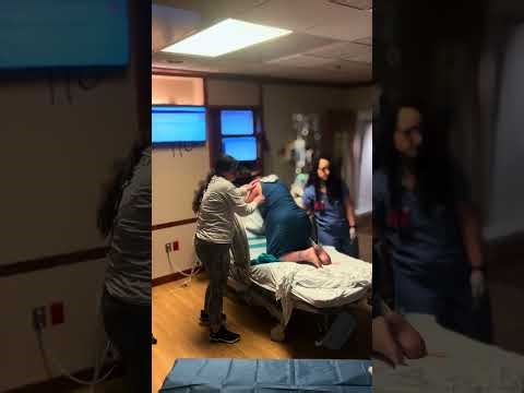 Birth Vlog: My 4th Baby | Unmedicated Hospital Birth in 30 Minutes (Doula Mom + Had My Own Doula)
