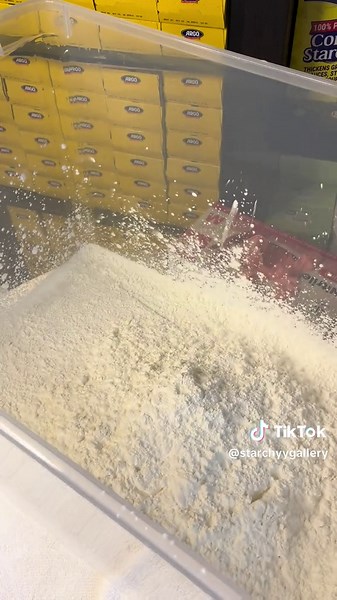 ASMR lets play and mix all of them over 15 starches so good inbox me for more entertainment part 1 #asmr #asmrsounds #asmrvideo #arrowroot #fyp #asmrcornstarch #asmrcommunity #cornstarchcommunity #pregnancycravings #chewing #asmrchewing #chewingsound #pregnancy #foodaddict #milk #crunchy #bp #babypowder #power #sented #oobleck #powerplay #playing #mixing #chestnut #arg #tapioca #rumford #greatvalue #clabbergirl #maizena #clovervalleycornstarch #bakerscorner #essential