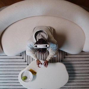 The ultimate gaming headset, usable across multiple devices with PLAYSYNC. Connect to 3 devices at once and switch through them at a touch of a button to seamlessly change between your devices and game libraies, from console to PC/mac. | Logitech G