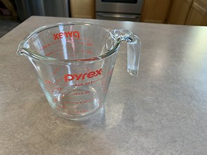 Watch Open-Handled Clear Glass 2 Cup Measuring Cup by Pyrex on Amazon Live