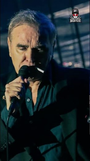 Morrissey Abruptly Ends His Show