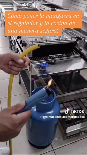 Conexión segura de manguera de gas a la cocina