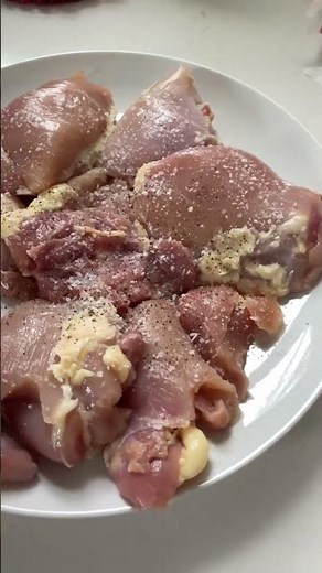 Rosemary & Cranberry Chicken Thighs - Perfect Dish for the Holidays!