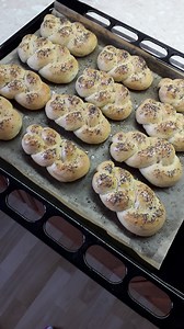 Jednoduché domácí housky - fotografie 12 - TopRecepty.cz