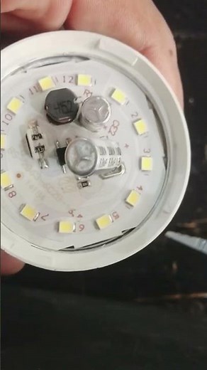 ¿Que hay dentro de un foco led? #conocimiento #educativo #electricidad