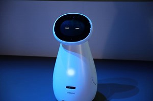 【CES直擊】三星一口氣推三款機器人！Bot Care監測睡眠、Bot Air 看到空氣不好會生氣... - 自由電子報 3C科技
