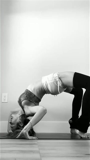 Yoga wheel practice #yogapose #yoga #ytshort #shortsvideo