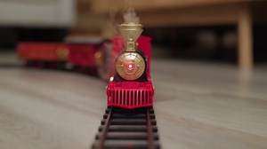 Amazon.com: Hot Bee Train Set - Train Toys with Remote Control Trains for Boys with Smokes, Lights and Sound,Toy Train Set for Under Christmas Tree, Toddler Model Trains for 3 4 5 6 7 8+ Years Old Kids : Toys & Games