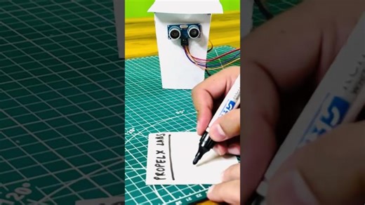 Touchless Smart Dustbin #arduino #arduinoproject #shorts #stemeducation #diy | PropelX Labs