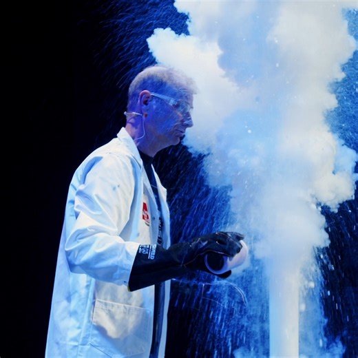 溺敖烙 FREE EVENT THIS WEEKEND: World Science Festival Queensland is coming to the Gladstone Entertainment Convention Centre this Saturday 22 June 9am–3pm. Enjoy explosive live science demonstrations and hands-on activities for all ages. No bookings required. Visit www.worldsciencefestival.com.au for details. | World Science Festival Brisbane | Facebook