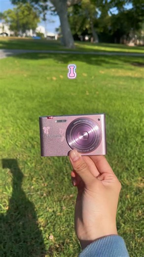 Samsung MV900F in Pink 💗 The viral flipscreen cam that every girl dreams of. Soft, vintage photos every time ✨ They’re always sold out but we try to bring them back every batch 🫶🏻 Only on www.digicamvault.com ◡̈ | Digicamvault Official
