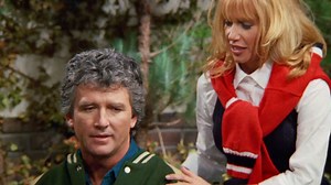 Step by Step S5E8P2 | Cody proudly announces he got a back-breaking 'dream job', as 'stagehound' (roadie) for Mark's idol, rock band singer Christi Rose and Petal to the Metal, and gets the geeky kid to meet her backstage | #stepbystep #tvshow #tvshowclips #tvshowedits | Step By Step Tv Show