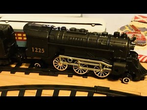 Lionel Polar Express - Holiday Train Unboxing - Motorized Toy Train