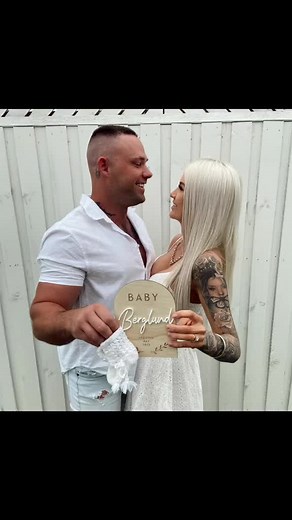 Creative Gender Reveal Ideas by the Pool