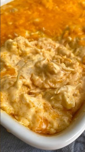 5-Ingredient Buffalo Chicken Dip