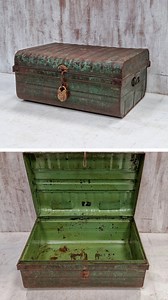 This green and turquoise travel trunk, with its distressed finish and vibrant interior, is perfect for adding rustic charm to any room. Each piece is full of character, featuring authentic marks from its history. Explore our website for the perfect vintage trunk and don't forget a vintage padlock to complete the look! 🔒 #vintagestyle #vintagefinds #vintageshop #vintagestorage #vintagetrucks #traveltrunk | Scaramanga