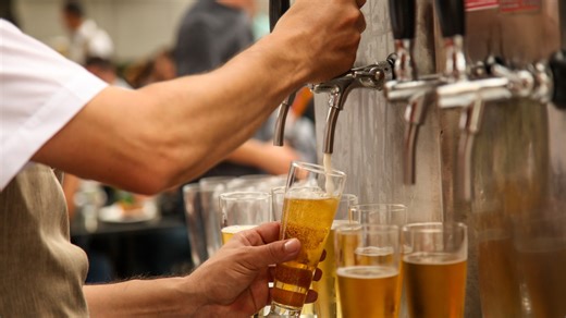 'Best pub', cry gutted punters as Glasgow bar loved by football fans to close