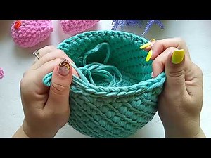 Πλεκτο καλαθάκι με βελονάκι.