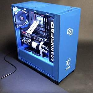 What do you of this 1ofONE #Vybe build with a pass through reservoir? #pcgamingsetup #gamingpc #ultimategamingPC configure yours on www.maingear.com | MAINGEAR Computers