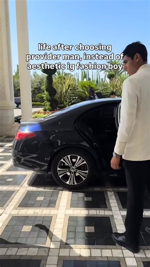 The Original Lucky Girl™ on Instagram: "Ladies, Comment ‘SPOILED’ to get my game changing “How To Get Spoiled By Men” Playbook 🤭 because let’s get real, finding a provider man doesn’t happen by chance. it’s about knowing where they go and how to position yourself to attract them. my entire list of spots you must visit in your area (yes works worldwide) + my top Elite Dating Apps are in my playbook below, keep reading! now, here’s where most get stuck... how do you grab his attention? how do you