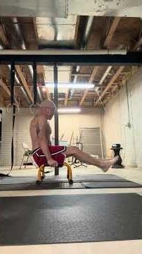 L sit to tuck hold @lennycalisthenics #calisthenicsskills #bodyweighttraining