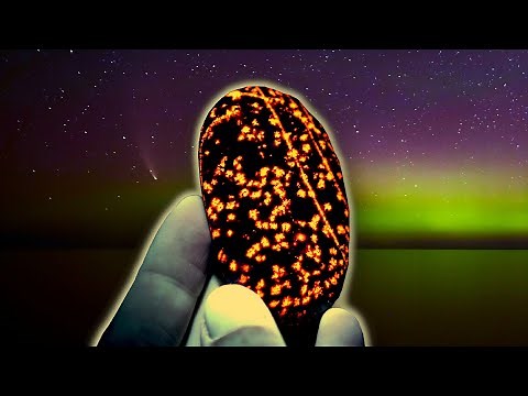 I Found GLOWING Yooperlite Rocks on a Lake Superior Beach in Michigan - Rockhounding